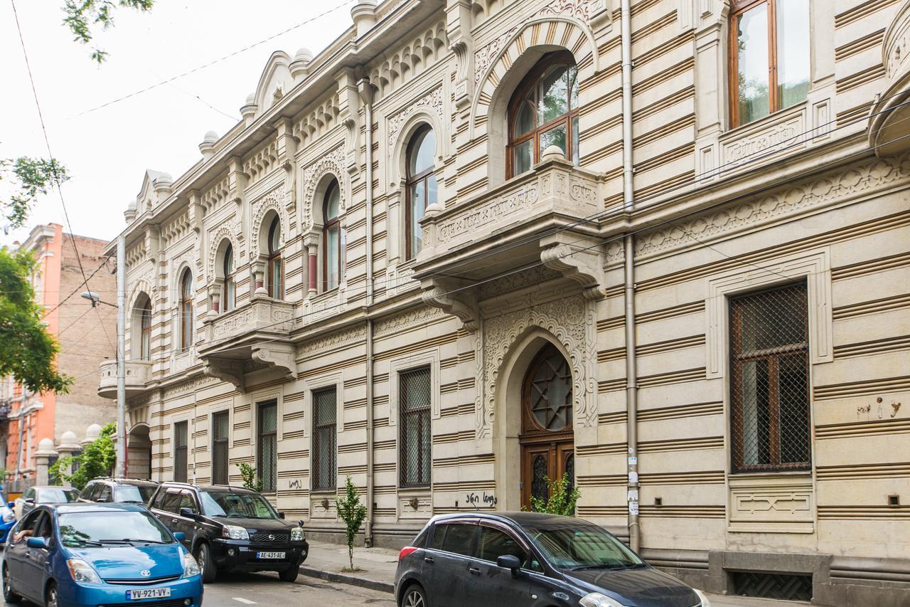 Апартаменты-студио Кусос Мачабели 1 в Тбилиси Экстерьер фото
